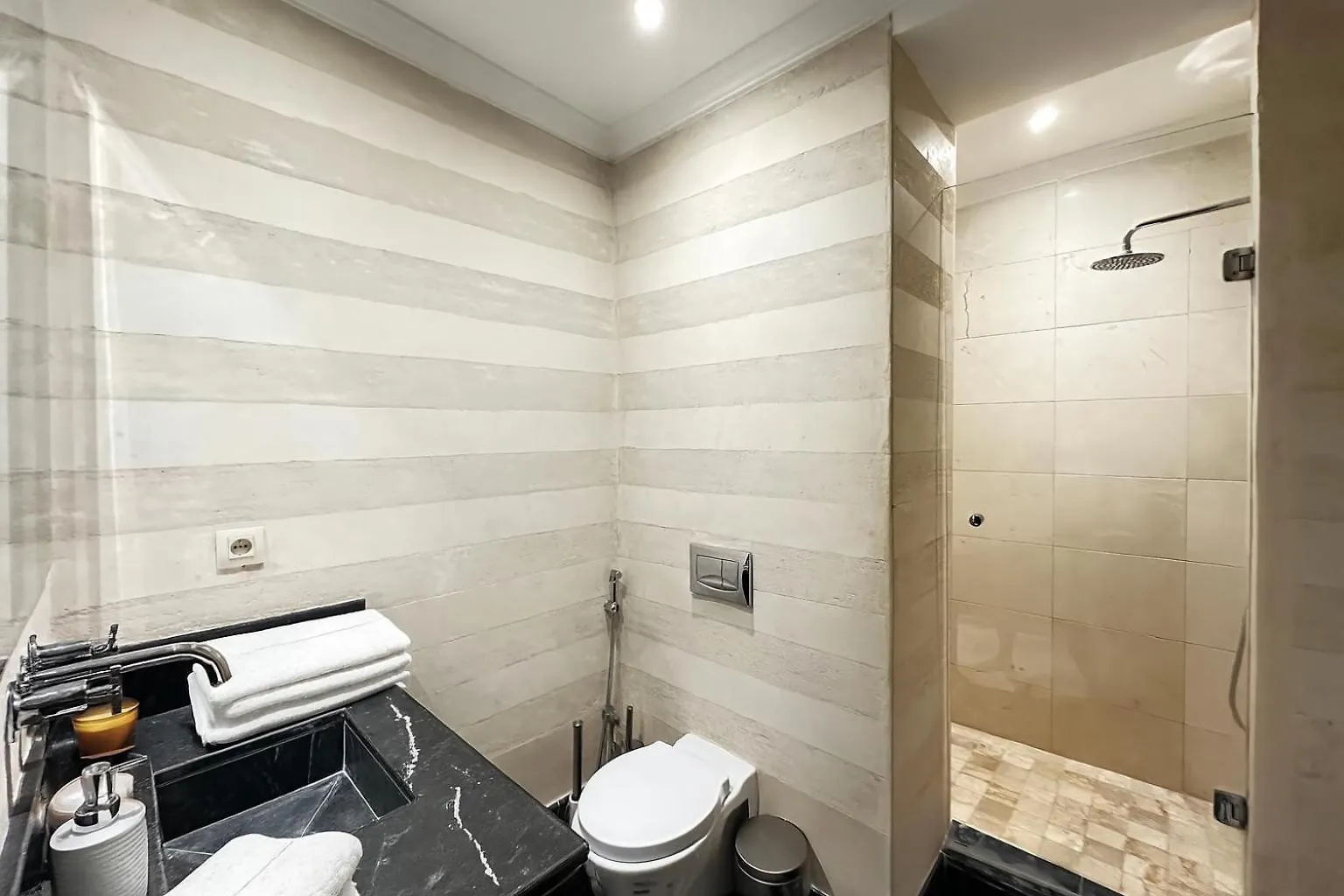 Luxurious M Avenue Hivernage - Next To Pestana Cr7 - Panoramic View & Pool Μαρακές